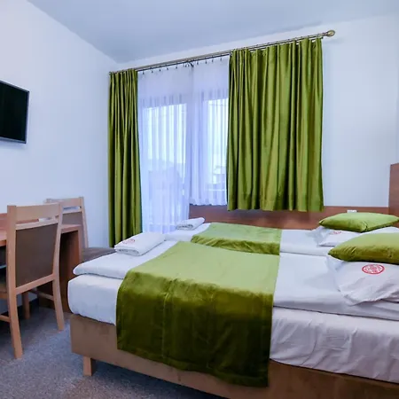 Pod Tatrami 1 & - Komfortowe Z Wyzywieniem, Blisko Term Bania Homestay *