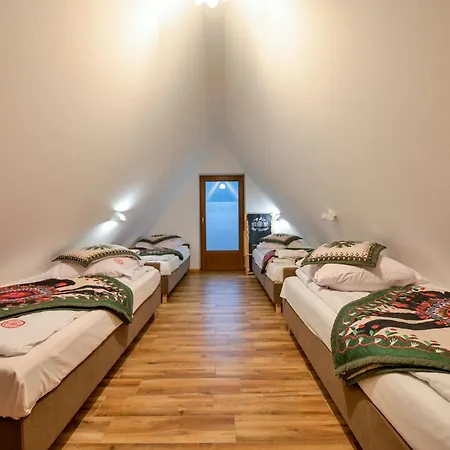 Pod Tatrami 1 & - Komfortowe Z Wyzywieniem, Blisko Term Bania Homestay Bialka Tatrzanska