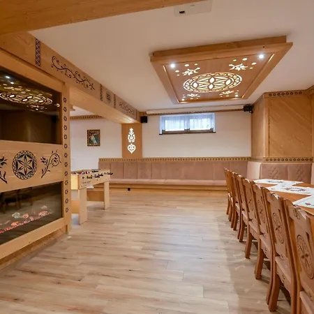 Pod Tatrami 1 & - Komfortowe Z Wyzywieniem, Blisko Term Bania Homestay