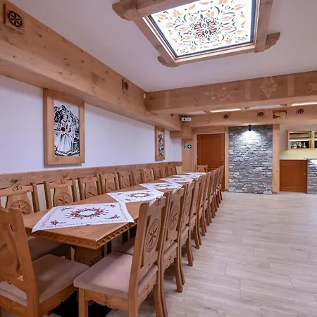 Homestay Pod Tatrami 1 & - Komfortowe Z Wyzywieniem, Blisko Term Bania